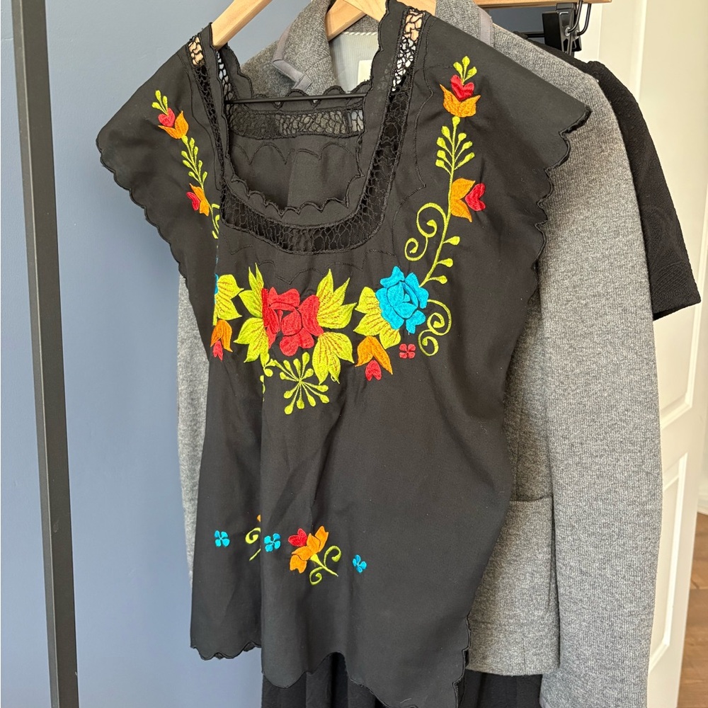 Vintage Mexican Embroidered Top